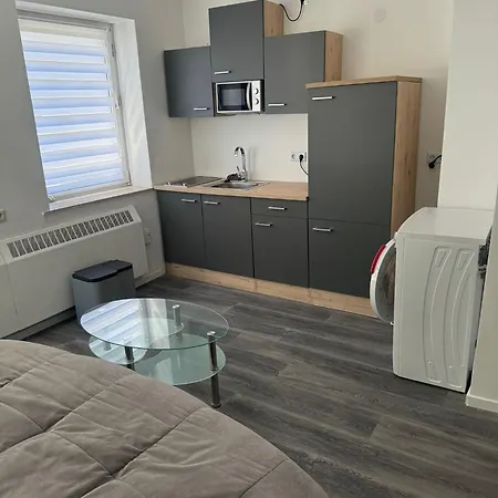 شقة Ri 1,richthofenstr.4,30519 Hannover,eg Rechts,2 X Sz Balkon *