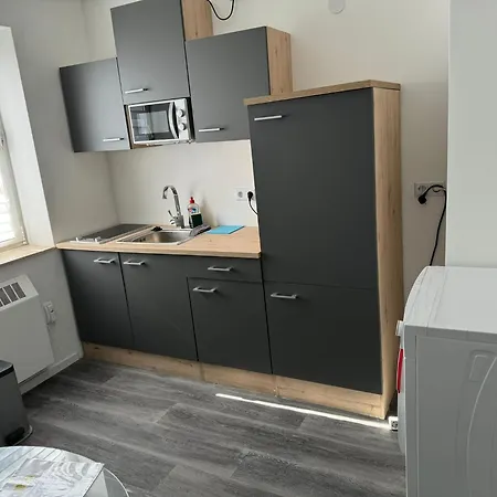 Ri 1,richthofenstr.4,30519 Hannover,eg Rechts,2 X Sz Balkon Апартаменты *