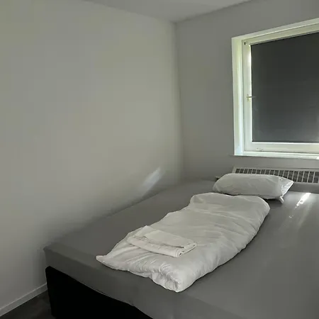 Ri 1,richthofenstr.4,30519 Hannover,eg Rechts,2 X Sz Balkon Apartment Hannover